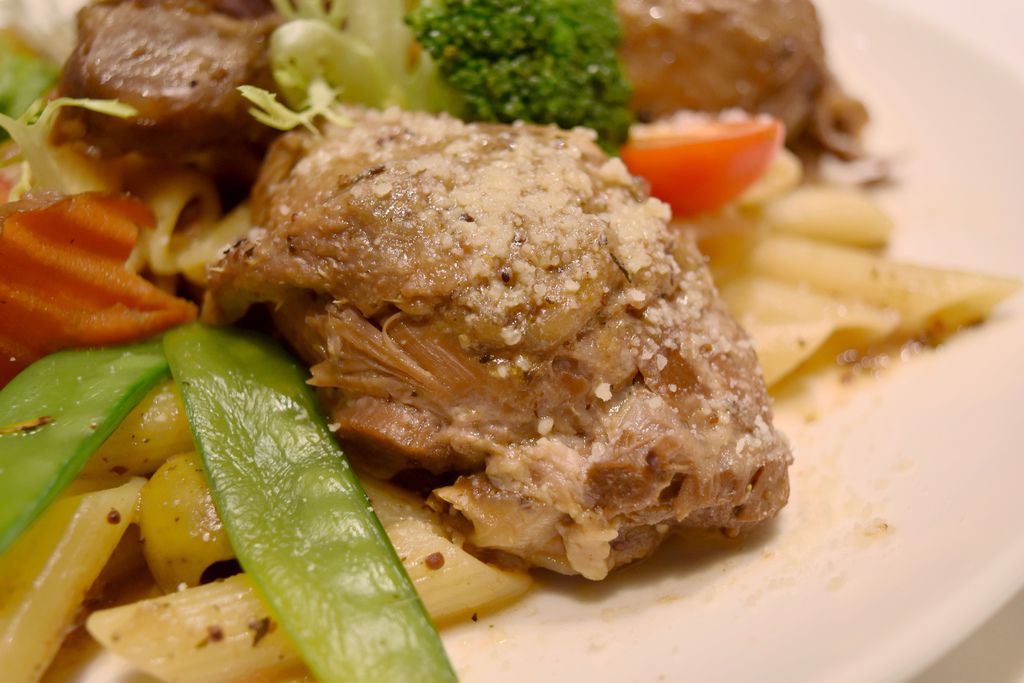 信義誠品    法孚 Café V【南法香料橄欖鴨腿】  ♥ 甜蜜相遇 @ 起司吉布斯 Crème Chiboust  ♥ @梅格(Angelababy)享樂日記 信義誠品    法孚 Café V【南法香料橄欖鴨腿】  ♥ 甜蜜相遇 @ 起司吉布斯 Crème Chiboust  ♥ @梅格(Angelababy)享樂日記