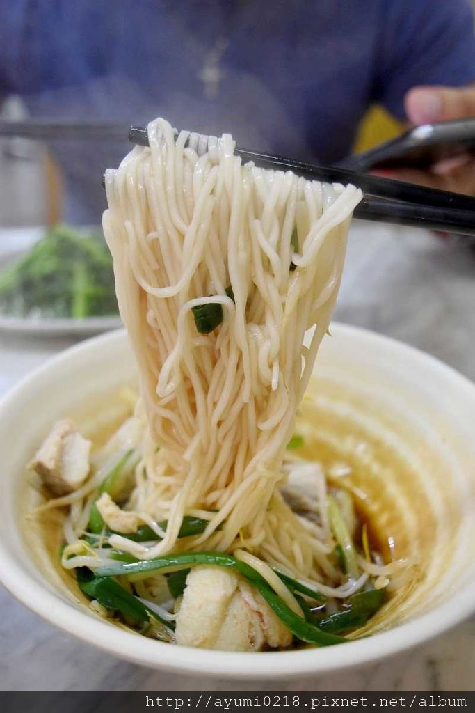 深夜食堂 50年第三代老店-中崙鯊魚麵(遼寧夜市美食) 24小時都吃的到的美味小吃 @梅格(Angelababy)享樂日記 深夜食堂 50年第三代老店-中崙鯊魚麵(遼寧夜市美食) 24小時都吃的到的美味小吃 @梅格(Angelababy)享樂日記