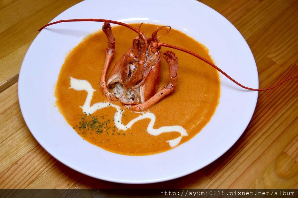 南京復興 最夯活跳跳現撈龍蝦絕品料理全餐@正宗 龍波斯特lobster.foods  ♥ 大龍蝦黃金乳酪比薩/馬賽黃金龍蝦燉飯/馬賽黃金龍蝦燉飯/馬賽龍蝦海鮮湯  ♥ @梅格(Angelababy)享樂日記 南京復興 最夯活跳跳現撈龍蝦絕品料理全餐@正宗 龍波斯特lobster.foods  ♥ 大龍蝦黃金乳酪比薩/馬賽黃金龍蝦燉飯/馬賽黃金龍蝦燉飯/馬賽龍蝦海鮮湯  ♥ @梅格(Angelababy)享樂日記