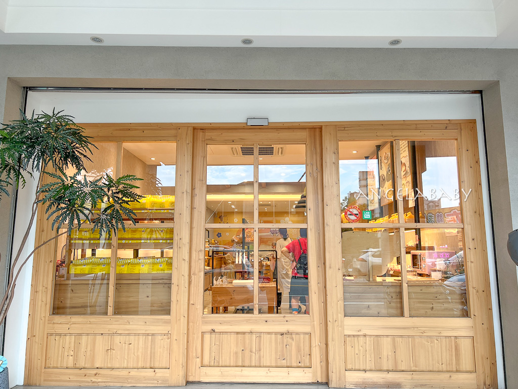 宜蘭礁溪必買『義珍香烘焙坊礁溪店』爆漿饅頭、鮮奶吐司 @梅格(Angelababy)享樂日記