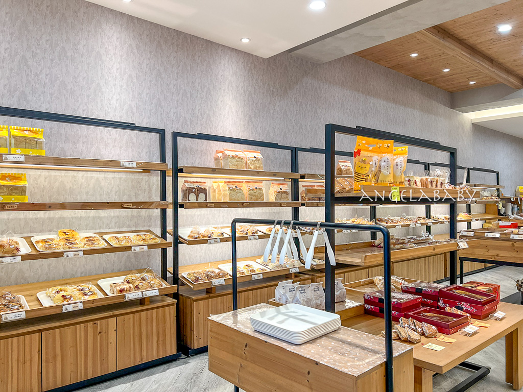 宜蘭礁溪必買『義珍香烘焙坊礁溪店』爆漿饅頭、鮮奶吐司 @梅格(Angelababy)享樂日記