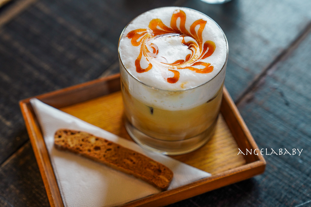 宜蘭礁溪純白希臘風咖啡廳『蒔花 DailyBlossom Cafe & More』菜單、田野間的質感咖啡、提供免費停車 @梅格(Angelababy)享樂日記