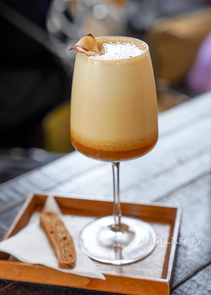 宜蘭礁溪純白希臘風咖啡廳『蒔花 DailyBlossom Cafe & More』菜單、田野間的質感咖啡、提供免費停車 @梅格(Angelababy)享樂日記