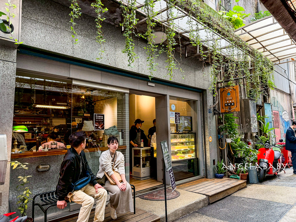 基隆必吃甜點『三奇壹號咖啡館x築甜製菓:Keelung Senki Coffee』價格、超好吃千層蛋糕 @梅格(Angelababy)享樂日記