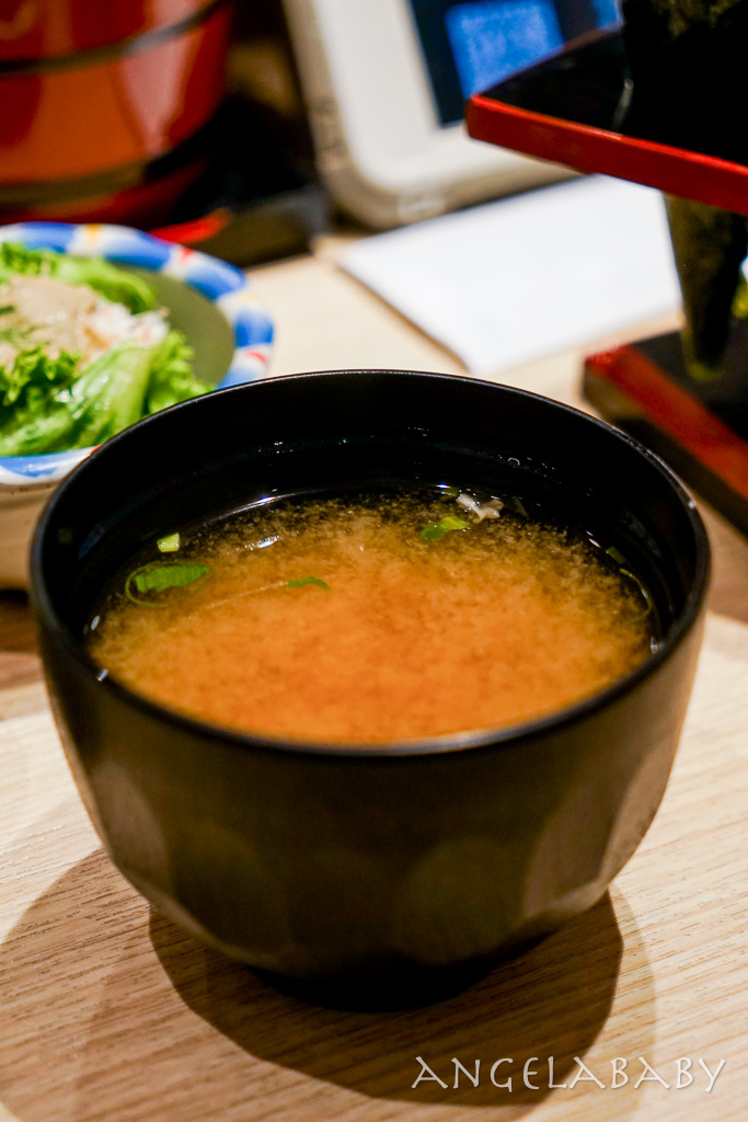東區超值日式料理『壽司美登利 台北大安店』超值商業午餐、台北日本定食推薦、超級特選握壽司拼盤、味增湯喝到飽 @梅格(Angelababy)享樂日記