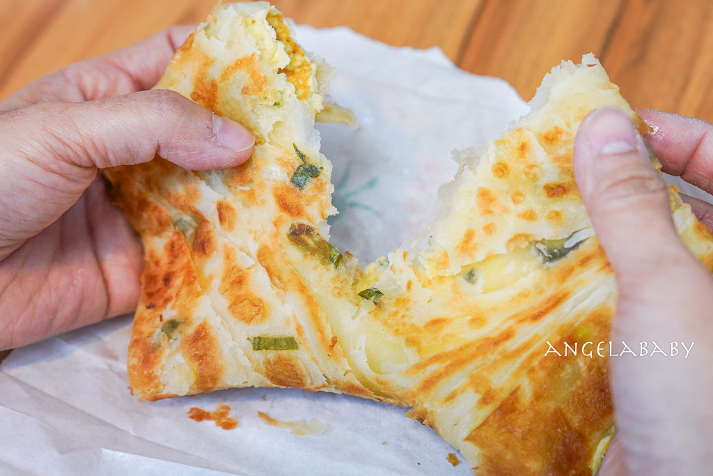 行天宮站美食『喜多士早餐店』純手工揉麵團的酥皮蛋餅 @梅格(Angelababy)享樂日記