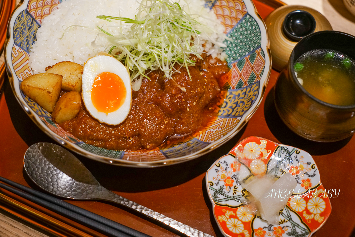 台北必吃15家排隊咖哩｜咖哩控必收藏的好吃咖哩飯、熟成咖哩、外帶咖哩、百元咖哩飯 @梅格(Angelababy)享樂日記