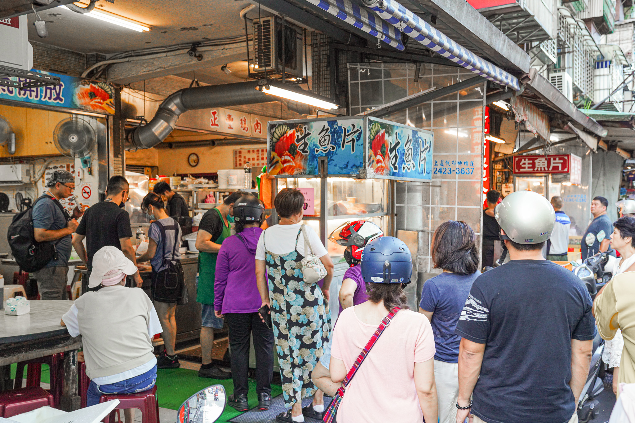 基隆生魚片「榮生魚片」海產店、超便宜大盤生魚片只要300元起 @梅格(Angelababy)享樂日記