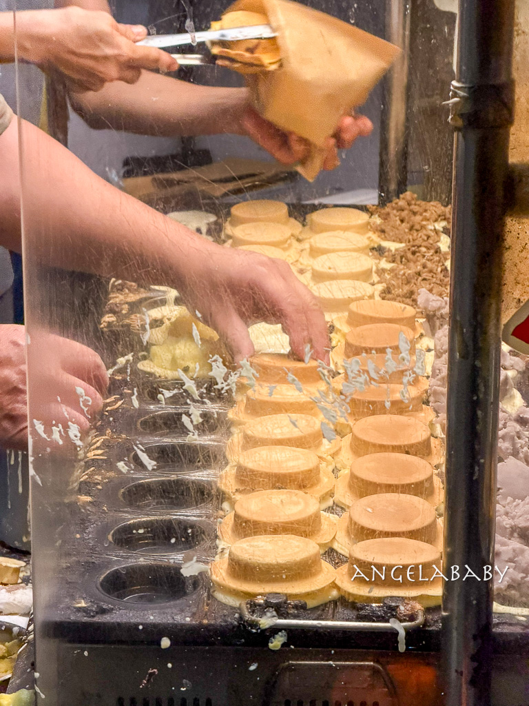 南機場夜市美食『無名紅豆餅』巨無霸飛碟紅豆餅只要15塊錢 @梅格(Angelababy)享樂日記