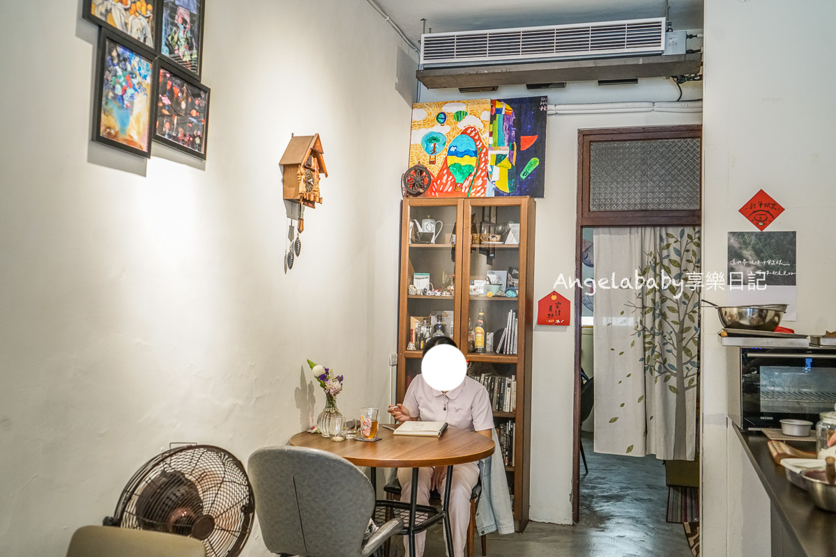 台南善化咖啡｜隱身在黃昏市場旁的厲害手作甜點店『愛山咖啡』菜單、外帶咖啡 @梅格(Angelababy)享樂日記