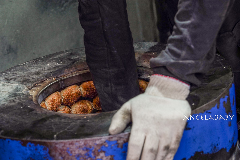 宜蘭美食｜秒殺鹹香千層蔥燒餅『老吳碳烤燒烤餅』菜單、宜蘭下午茶、宜蘭必吃 @梅格(Angelababy)享樂日記