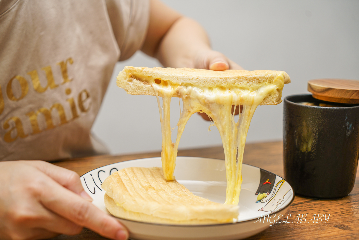 淡水美食、淡水早餐｜大份量超值早午餐、牽絲到天邊的古巴熱壓一樣銅板價『布諾早午餐』菜單 @梅格(Angelababy)享樂日記