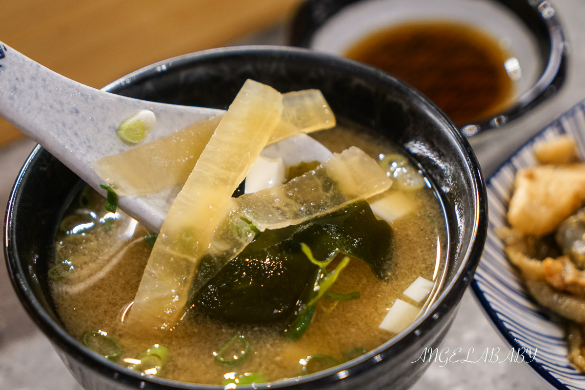 大安區新開幕日式壽司｜cp值超高鮭魚丼飯『丼wa壽ga』價格、台北好吃生魚片、平價生魚片推薦 @梅格(Angelababy)享樂日記