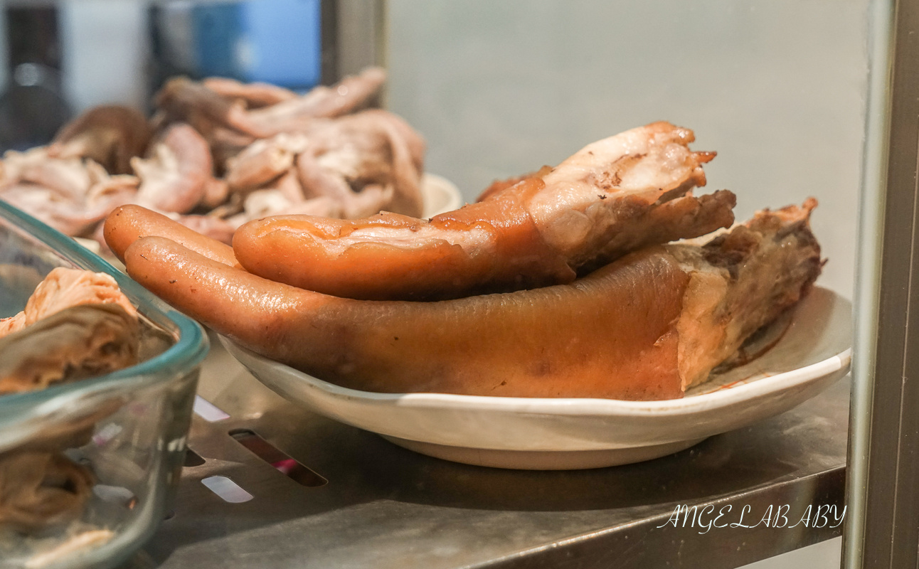 新竹關西美食｜獨棟老宅庭院的人氣客家美食「一銀麵」價格 @梅格(Angelababy)享樂日記