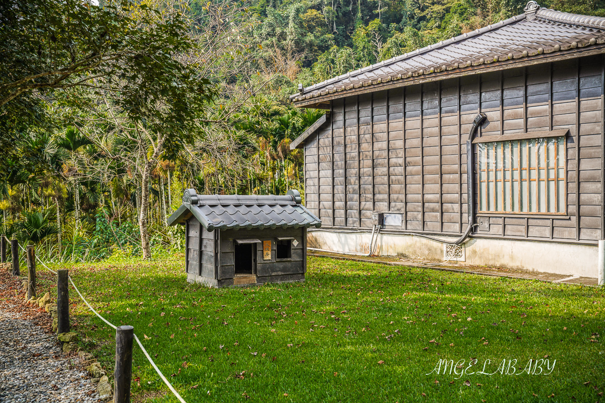 南投日月潭下午茶｜木屋甜點『日月潭 湖の怪物 咖啡』價格、ig打卡日月潭咖啡廳 @梅格(Angelababy)享樂日記