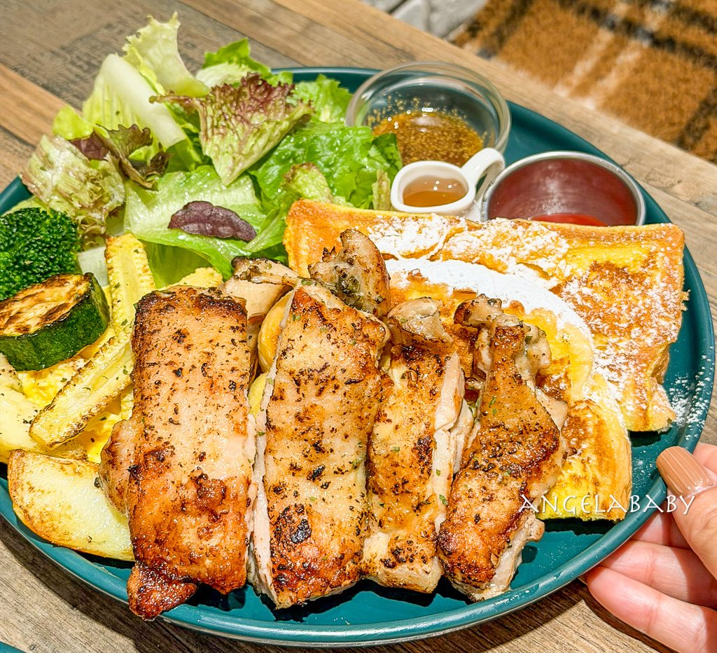 南京復興站 最狂活龍蝦大餐 ＃龍波斯特 lobster.foods Taiwan ＃來自加拿大哈利法克斯省的活體硬殼龍蝦 ＃耶誕聚餐大推薦 ＃龍蝦厚鬆餅午茶組合新上市 @梅格(Angelababy)享樂日記