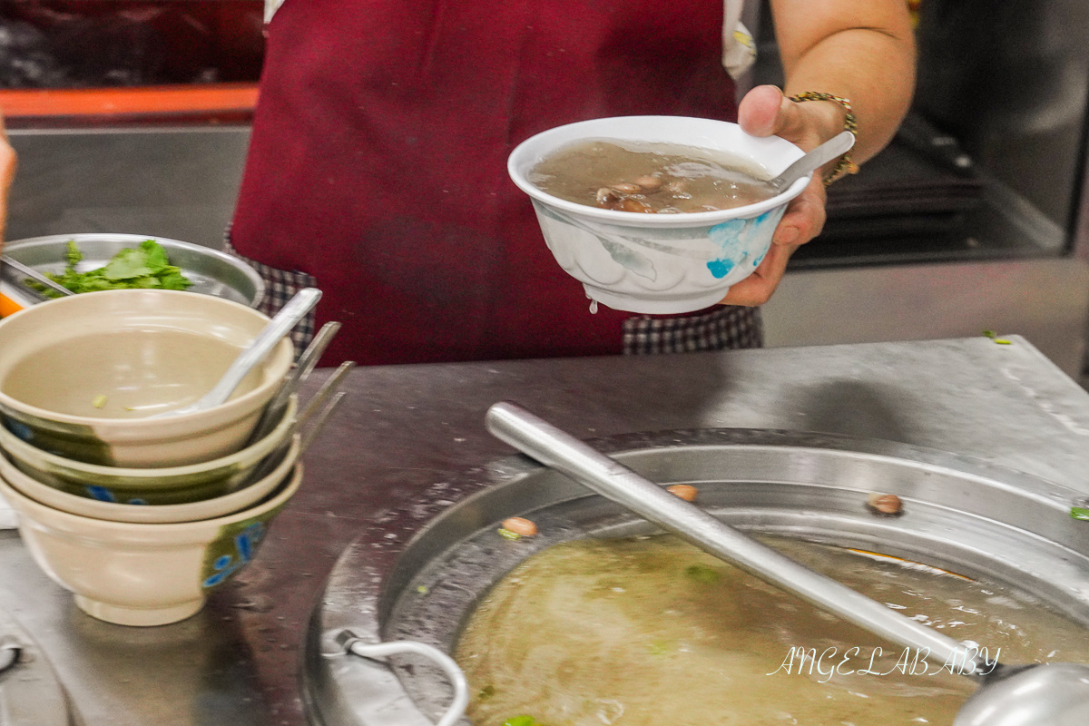 台南麻豆美食｜全台最夯台南碗粿『阿蘭碗粿』價格、免費停車場 @梅格(Angelababy)享樂日記