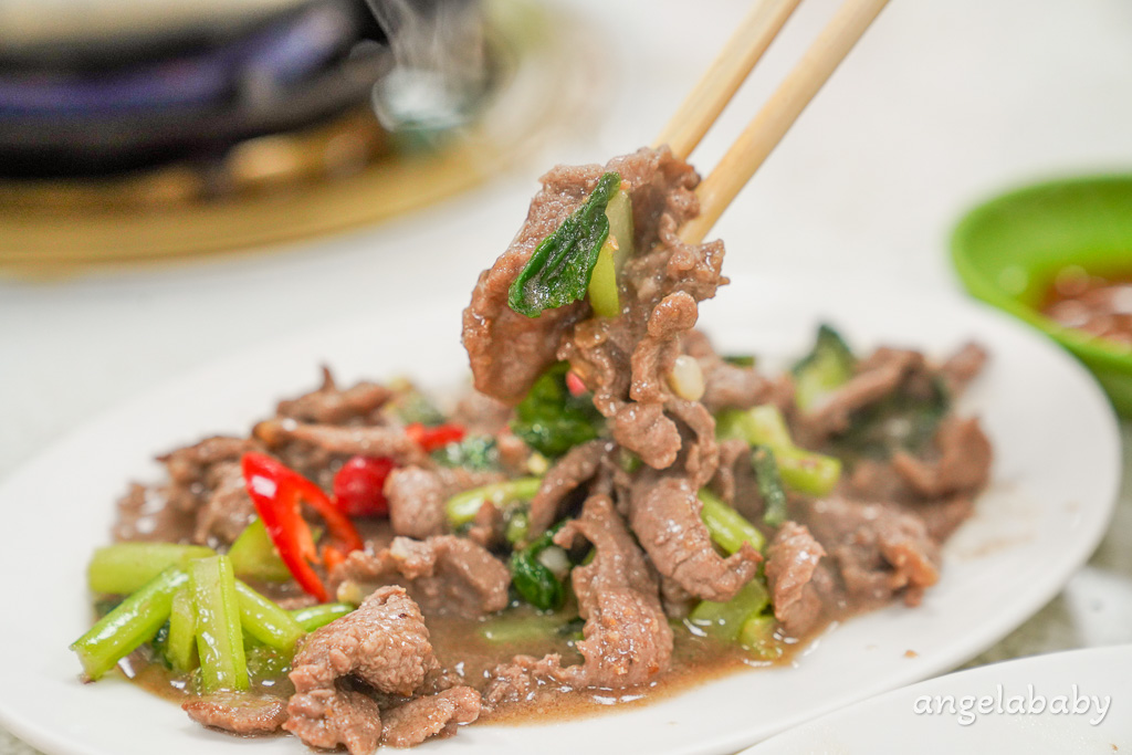 高雄前鎮區美食｜在地飄香二十多年老牌羊肉爐名店『原龍羊肉海產』菜單價格、紅燒羊肉爐 @梅格(Angelababy)享樂日記