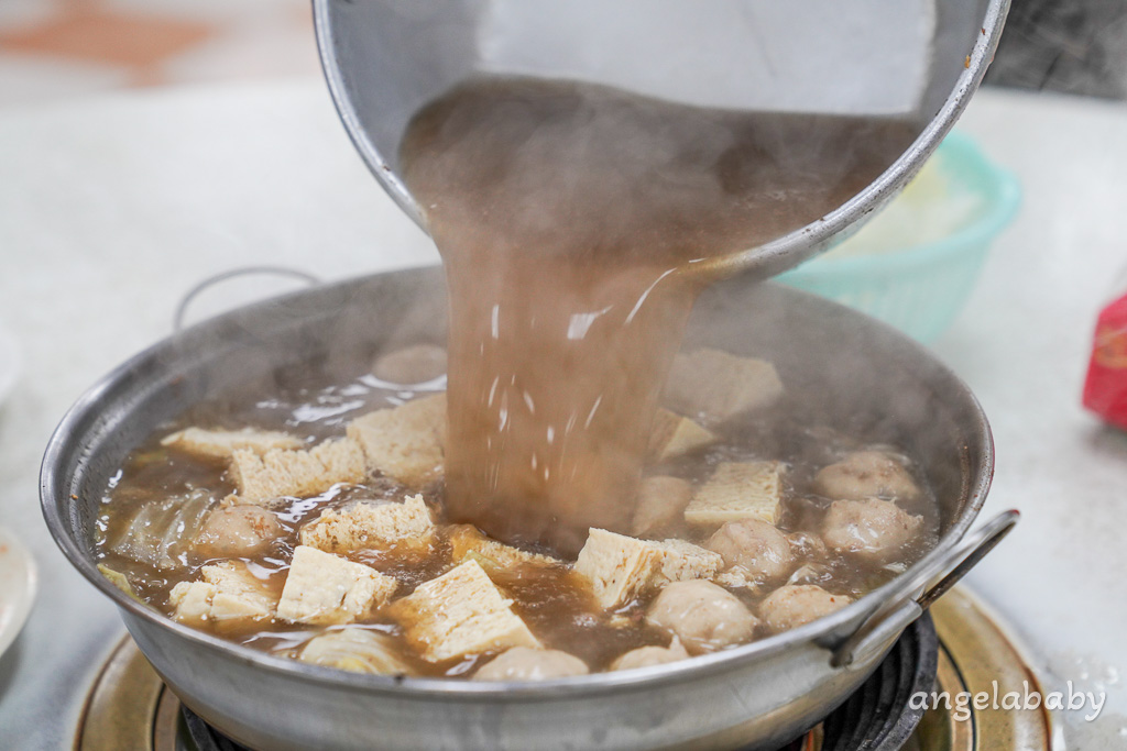 高雄前鎮區美食｜在地飄香二十多年老牌羊肉爐名店『原龍羊肉海產』菜單價格、紅燒羊肉爐 @梅格(Angelababy)享樂日記