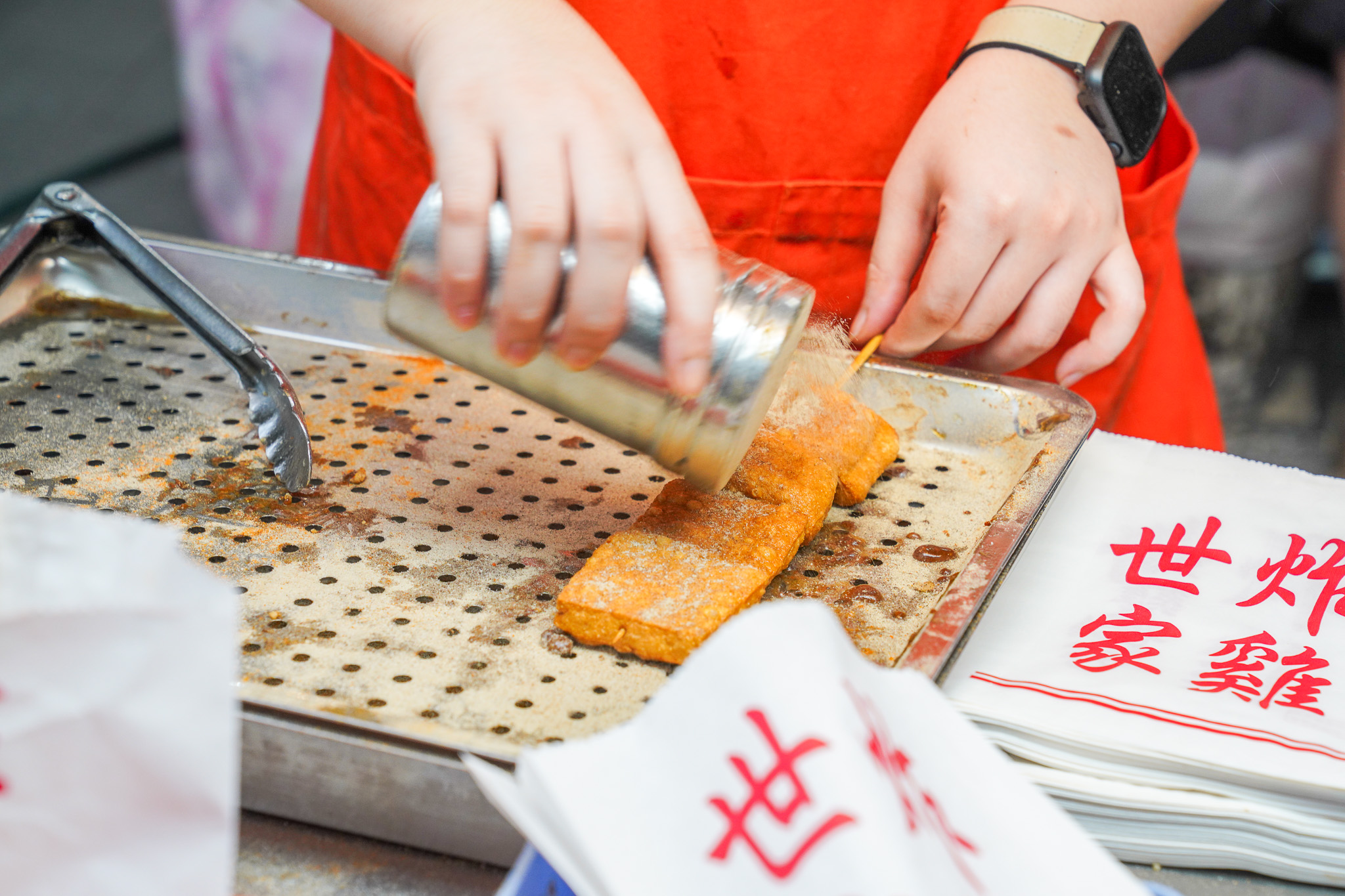 板橋裕民夜市｜超人氣排隊美食、好吃鹽酥雞推薦『炸雞世家』價格 @梅格(Angelababy)享樂日記