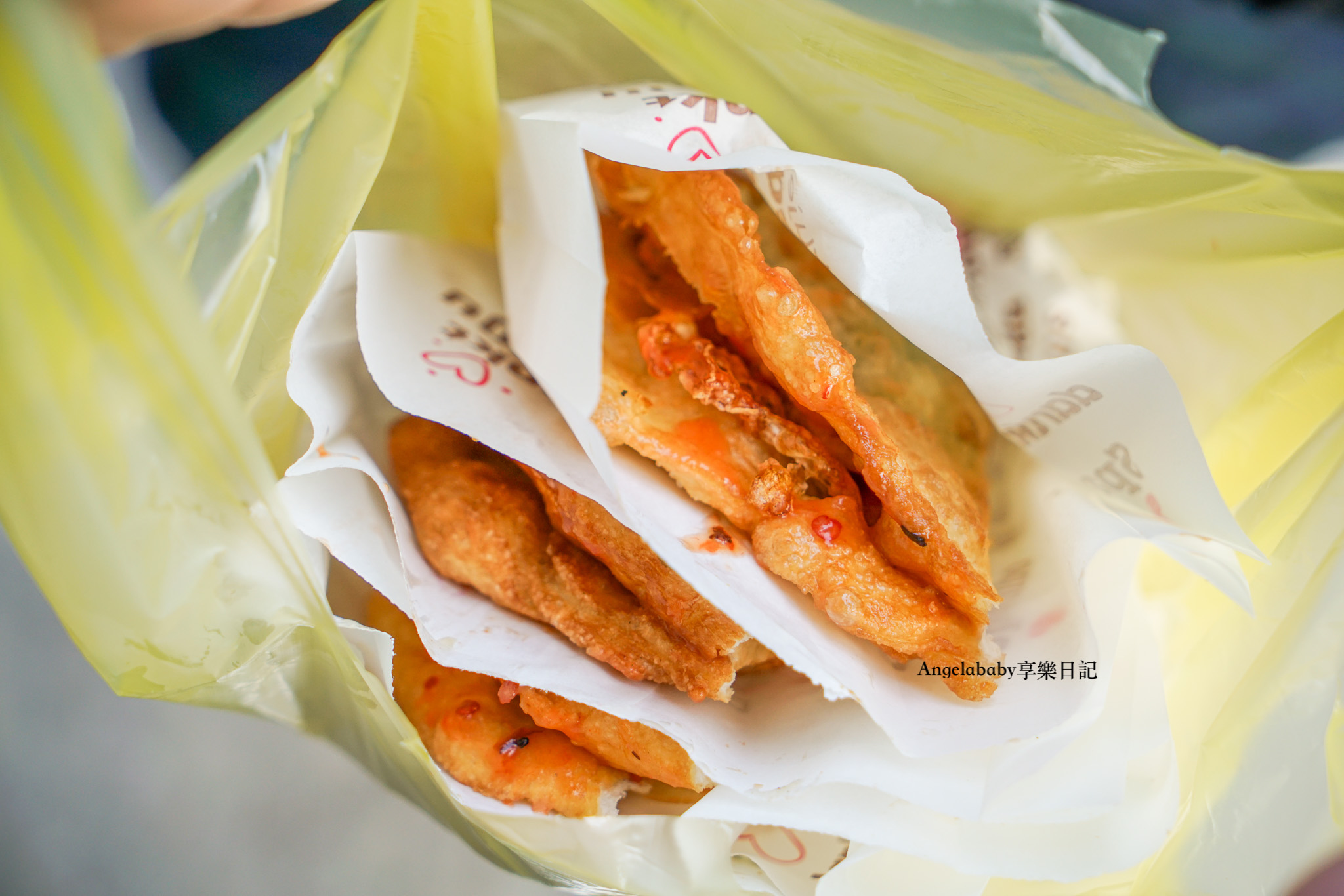 宜蘭頭城美食『阿嬤蔥油餅』搬家了！外酥內Ｑ還撒大把蔥、雙蛋更過癮 @梅格(Angelababy)享樂日記