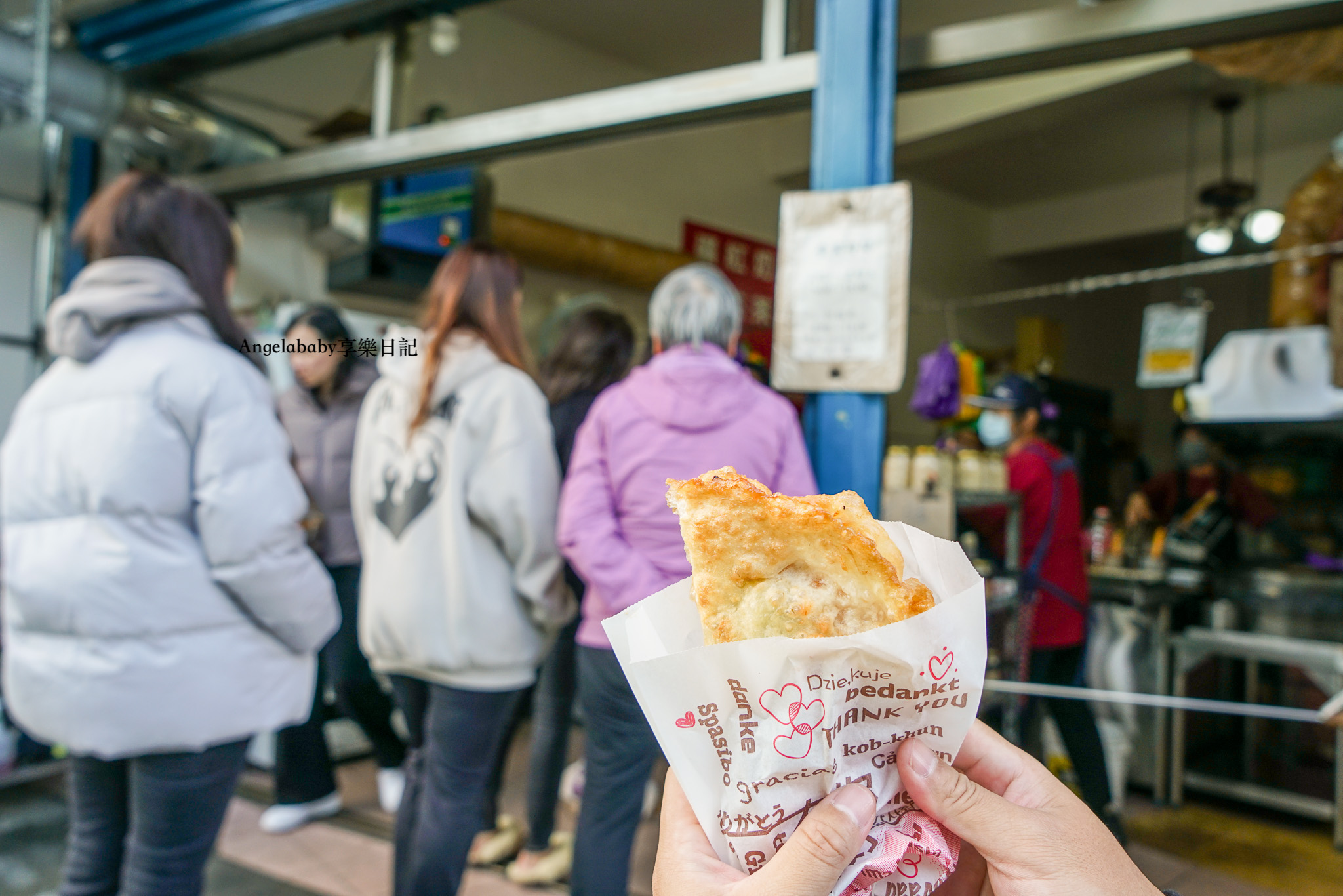 宜蘭頭城美食『阿嬤蔥油餅』搬家了！外酥內Ｑ還撒大把蔥、雙蛋更過癮 @梅格(Angelababy)享樂日記