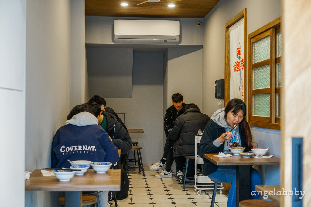 宜蘭早餐｜在地七十年的人氣傳統早餐『城隍早餐店』菜單價格 @梅格(Angelababy)享樂日記