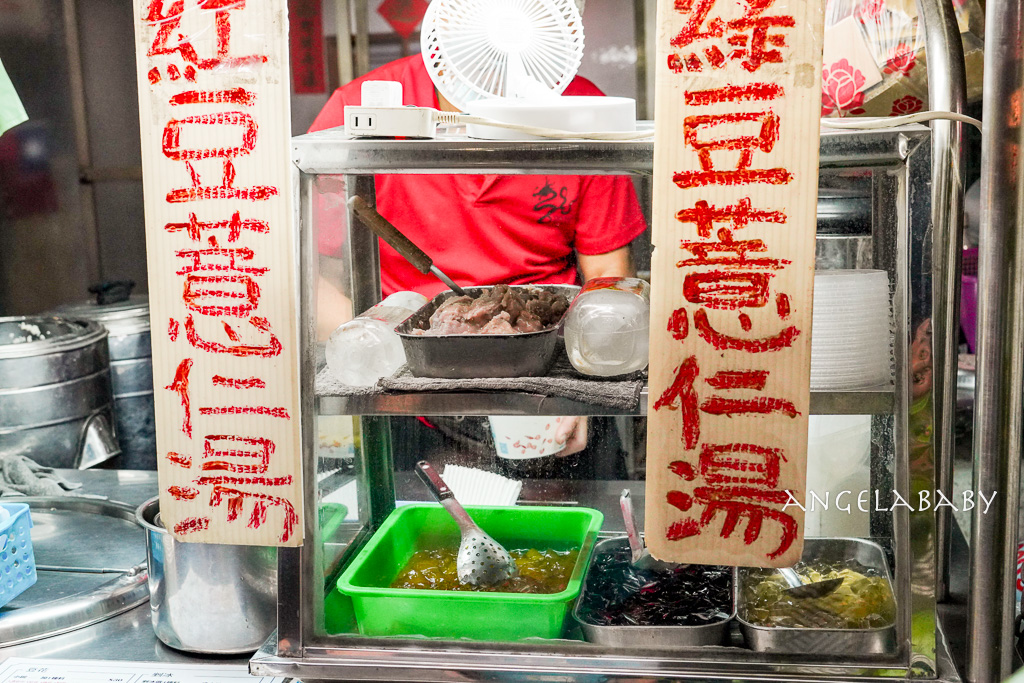 新莊美食『古早味豆花』手工製作的好吃古早味傳統豆花、古早味豆花價格 @梅格(Angelababy)享樂日記
