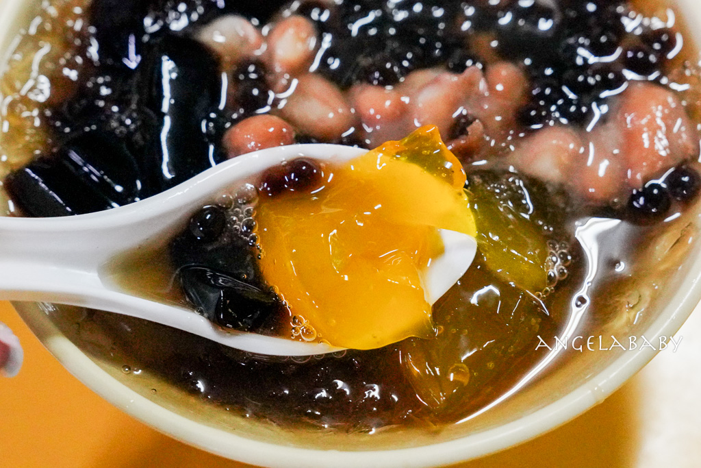 新莊美食『古早味豆花』手工製作的好吃古早味傳統豆花、古早味豆花價格 @梅格(Angelababy)享樂日記