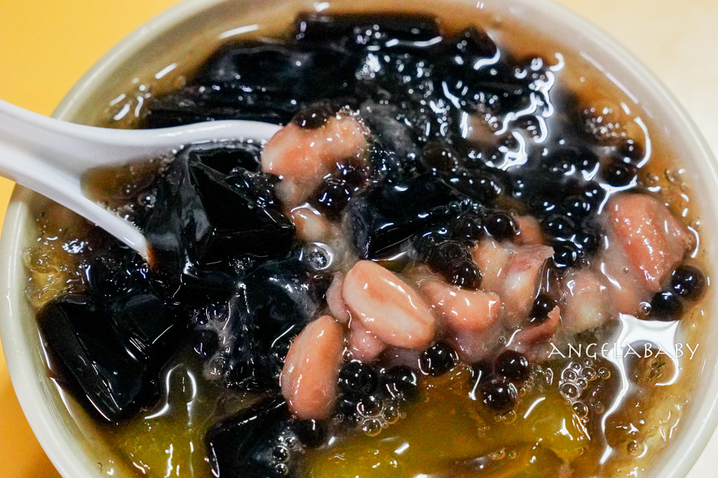 新莊美食『古早味豆花』手工製作的好吃古早味傳統豆花、古早味豆花價格 @梅格(Angelababy)享樂日記