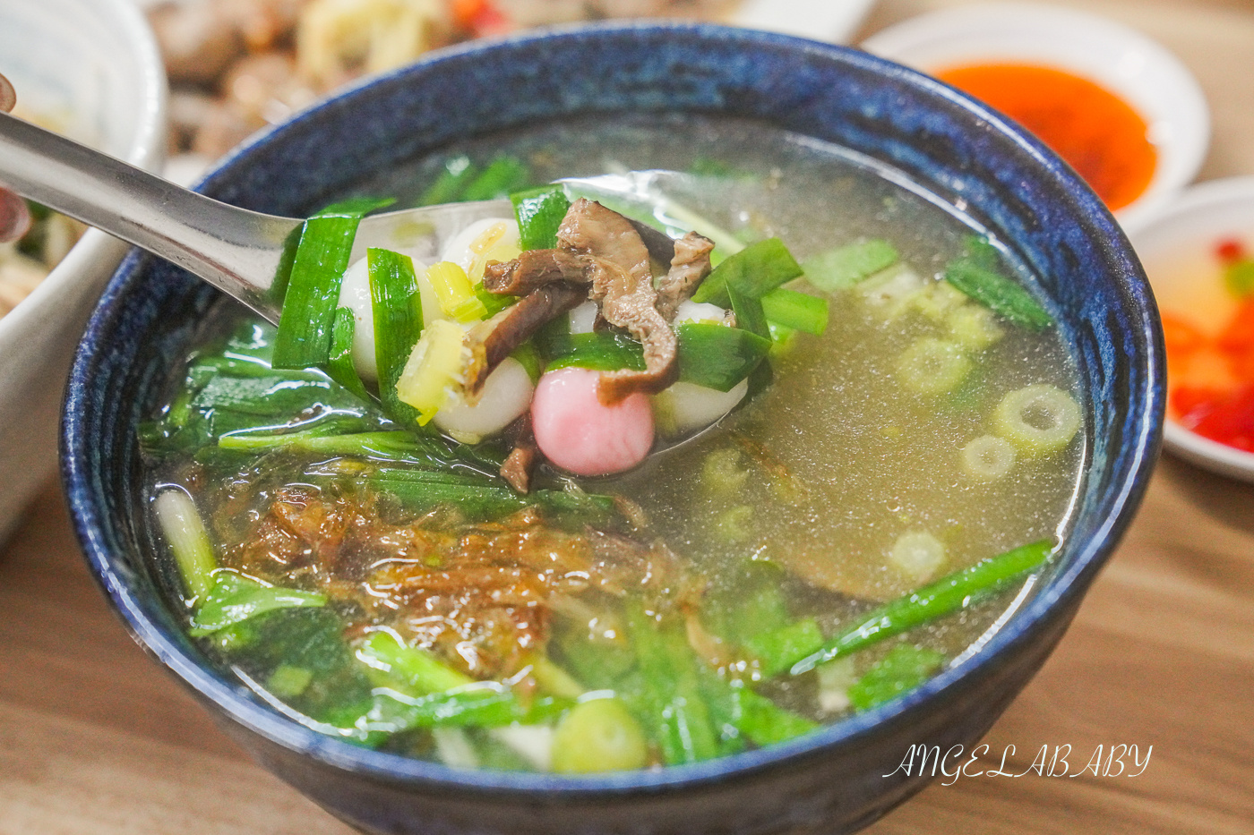 竹東美食｜超大份量好吃麵食『老店麵食館』價格菜單 @梅格(Angelababy)享樂日記