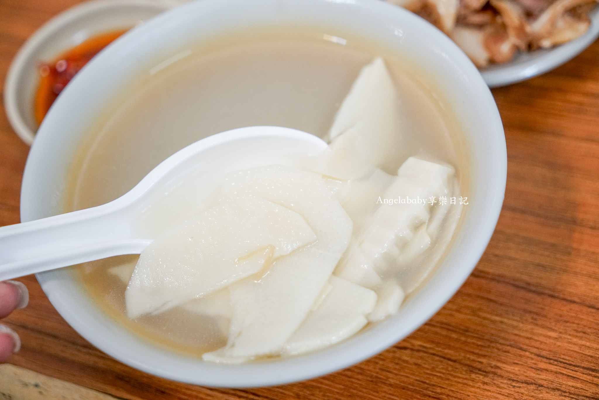 西門美食｜電影街好吃水餃『豪季水餃專賣店』菜單、皮Ｑ餡飽滿的銅板蝦仁水餃 @梅格(Angelababy)享樂日記