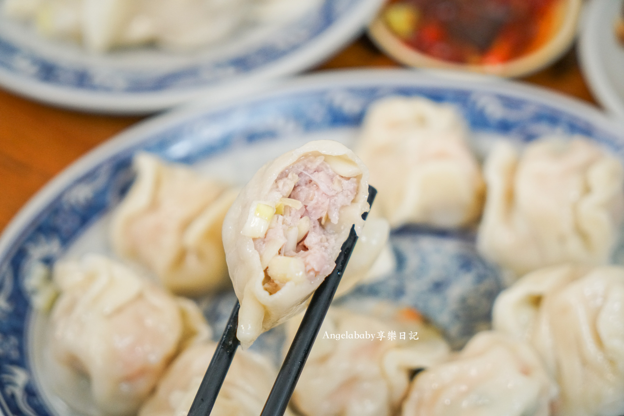 西門美食｜電影街好吃水餃『豪季水餃專賣店』菜單、皮Ｑ餡飽滿的銅板蝦仁水餃 @梅格(Angelababy)享樂日記