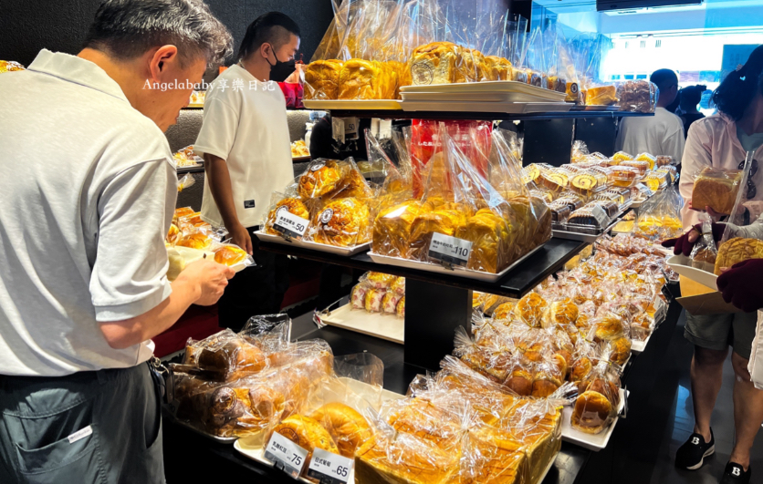 葡吉麵包店｜台南排隊老字號麵包店、台南必買伴手禮推薦、葡吉麵包價格、出爐時間、預購方式 @梅格(Angelababy)享樂日記
