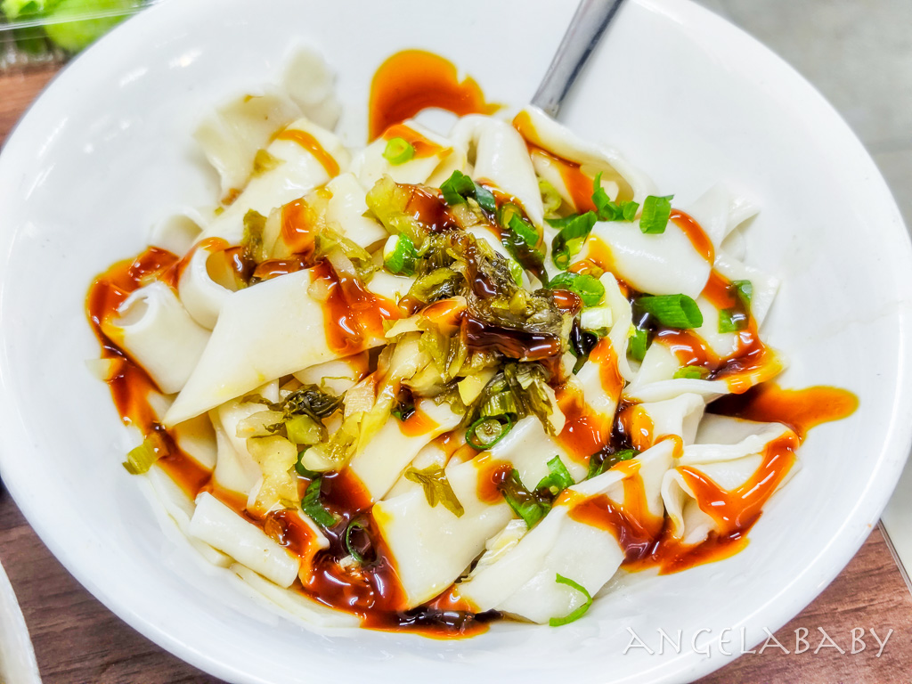西門美食『老山東牛肉麵』在地飄香超過70年的必比登推薦牛肉麵、老山東牛肉麵菜單價格 @梅格(Angelababy)享樂日記