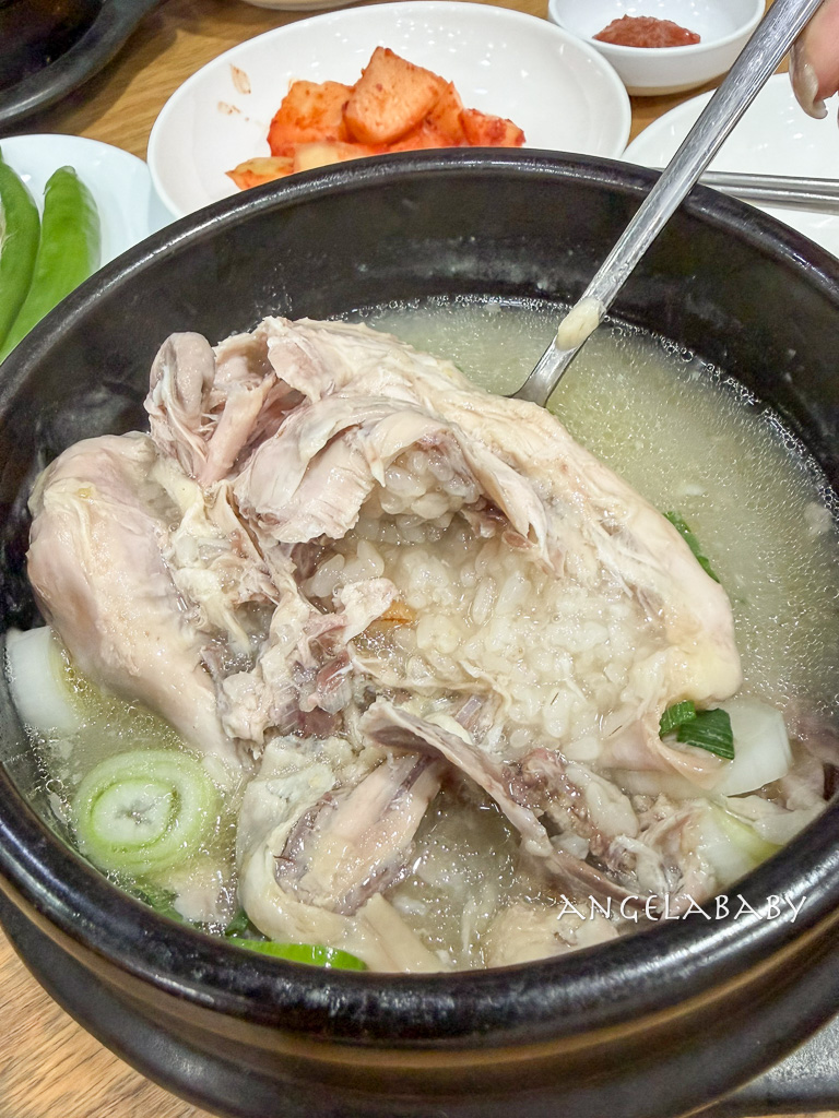 首爾弘大站必吃美食｜弘大百年蔘雞湯（백년토종삼계탕 ）菜單價格 @梅格(Angelababy)享樂日記