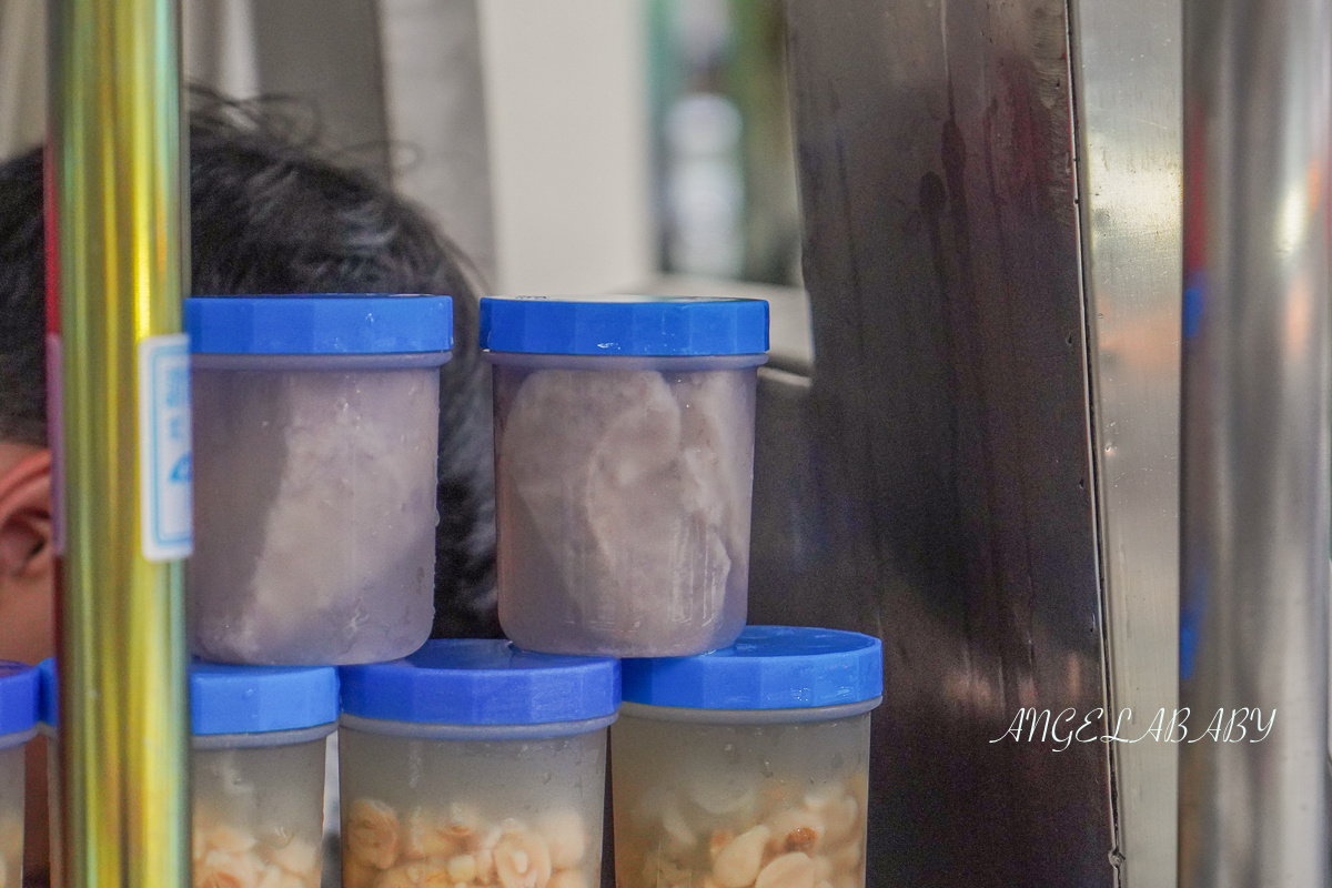 台中美食『阿斗伯冷凍芋』賣到半夜的爆料木耳蓮子湯、冷凍芋、烤土司 @梅格(Angelababy)享樂日記