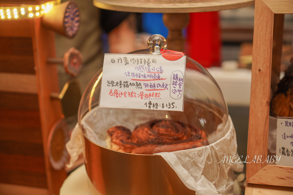 新竹咖啡廳｜城隍廟必吃甜點推薦『吉十咖啡』價格、吉十肉桂捲 @梅格(Angelababy)享樂日記
