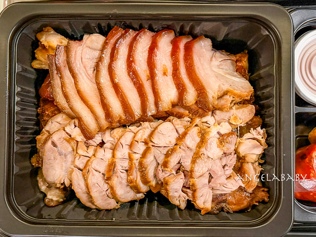 首爾弘大美食｜超好吃蒜味豬腳『 豬腳小姐 Myth猪蹄』菜單價格、弘大站9號出口 @梅格(Angelababy)享樂日記