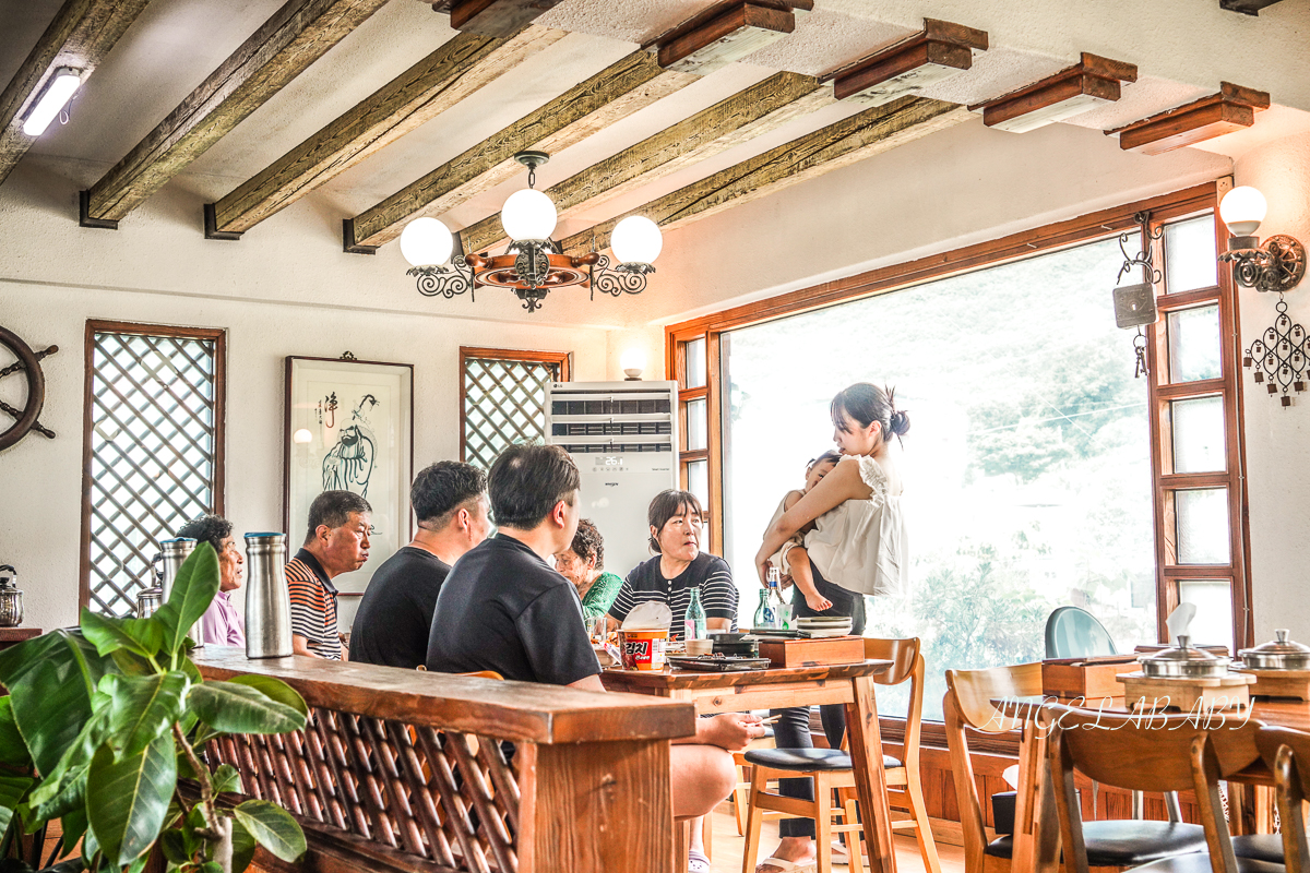 仁川必吃海景餐廳｜韓綜推薦的辣炒章魚『春夏秋冬 (춘하추동)』韓式小菜吃到飽、醬蟹吃到飽、辣炒章魚吃到飽 @梅格(Angelababy)享樂日記