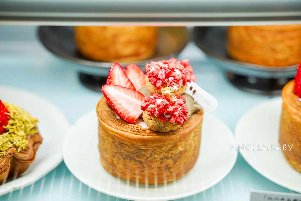 六張犁站甜點『午冬甜點』｜台北人氣千層蛋糕、午冬甜點價格、台北外帶甜點推薦 @梅格(Angelababy)享樂日記