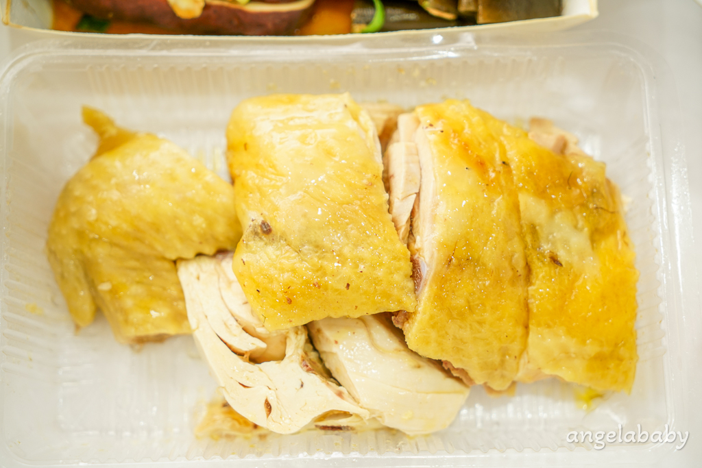 新莊隱藏版美食『家食心地』招牌：芋頭米粉、白斬玉米雞、炸醬乾麵、豬皮 @梅格(Angelababy)享樂日記
