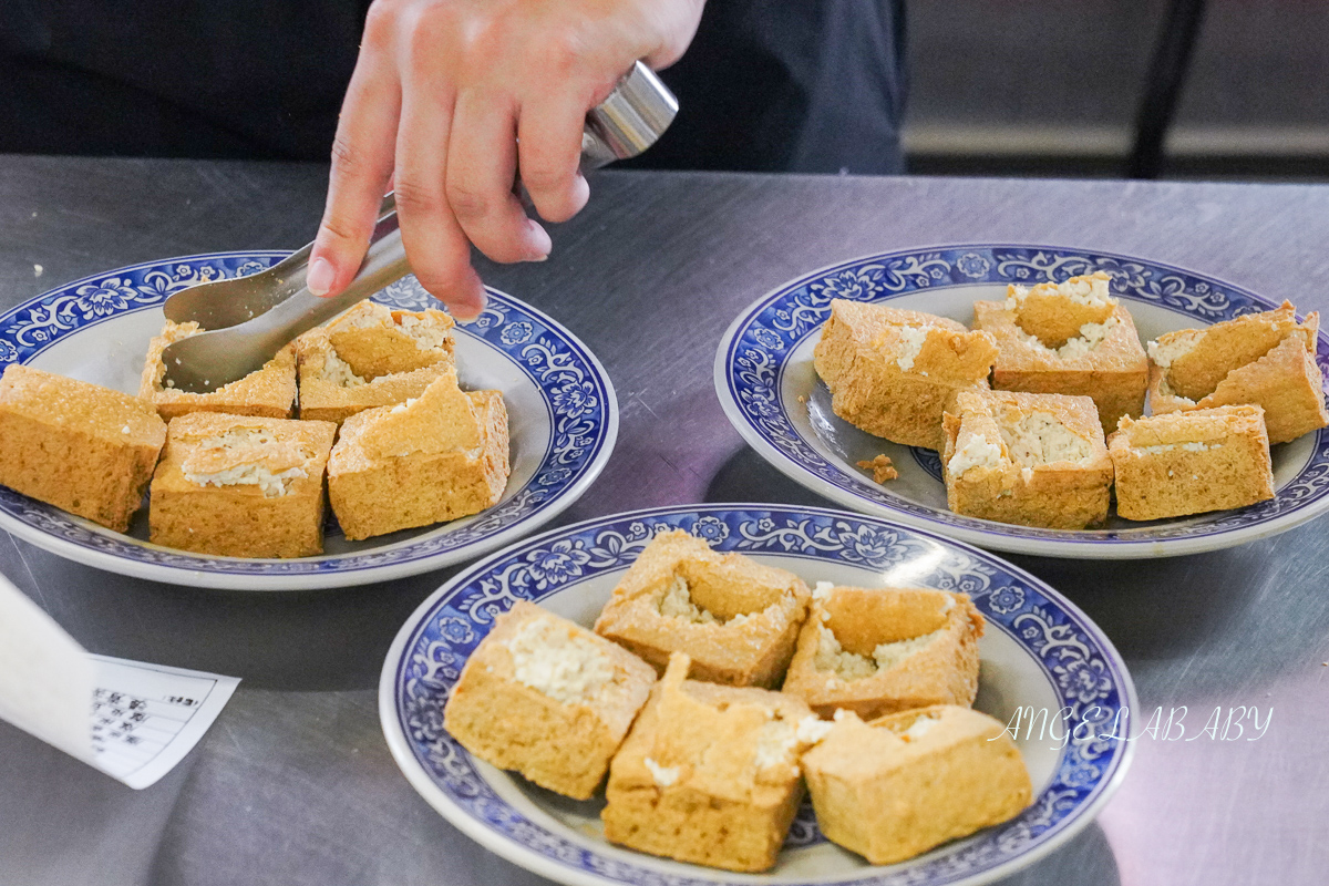 南投埔里美食『小醬.古早麵.臭豆腐』超脆爆汁臭豆腐、好吃麻辣鴨血豆腐 @梅格(Angelababy)享樂日記