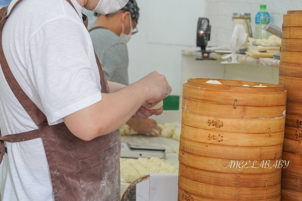 古亭美食『康樂意小吃店』在地熱賣40年超人氣老麵包子 @梅格(Angelababy)享樂日記