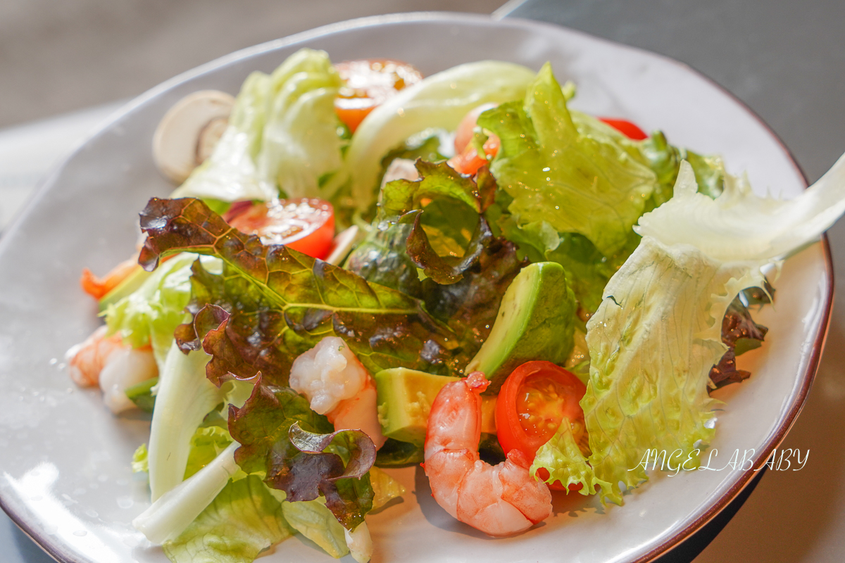 奈良美食『CAFE ETRANGER NARAD 』奈良市遊客中心內、使用奈良當地蔬菜的咖啡廳和義式餐廳 @梅格(Angelababy)享樂日記