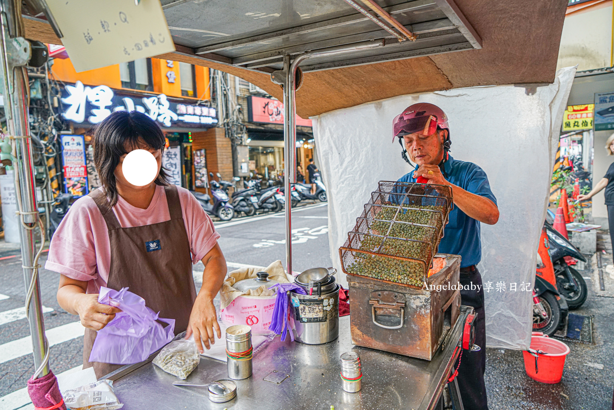 基隆隱藏版美食『基隆炭烤豌豆』基隆都市傳說『放屁豆』街邊炭烤碗豆 @梅格(Angelababy)享樂日記