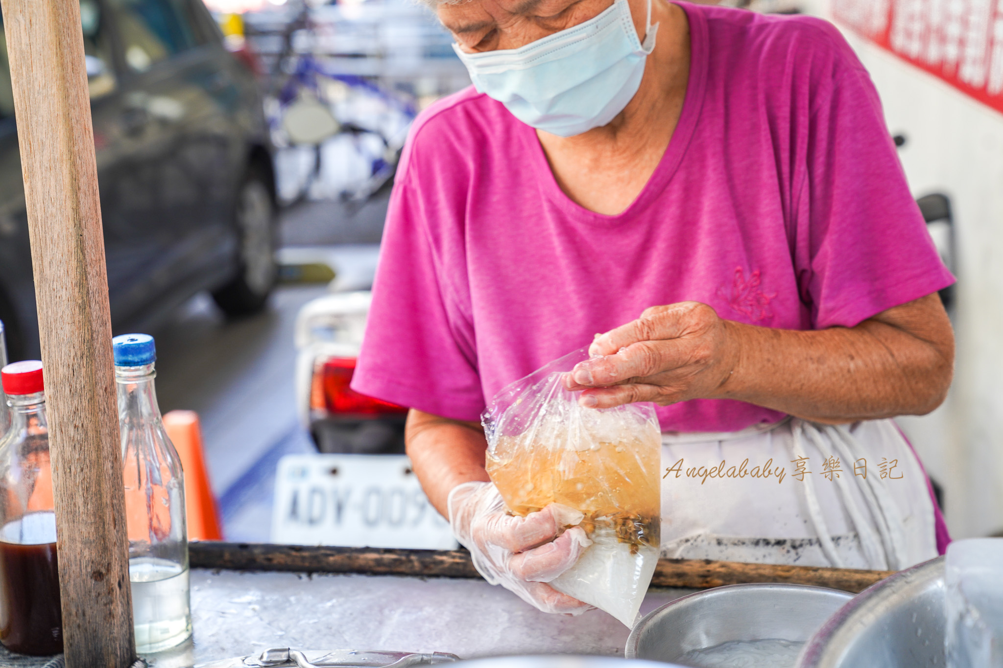 萬華美食『手工刀削冰(手工粉條冰)』全台唯一手工刀切冰、5款配料只要55元 @梅格(Angelababy)享樂日記