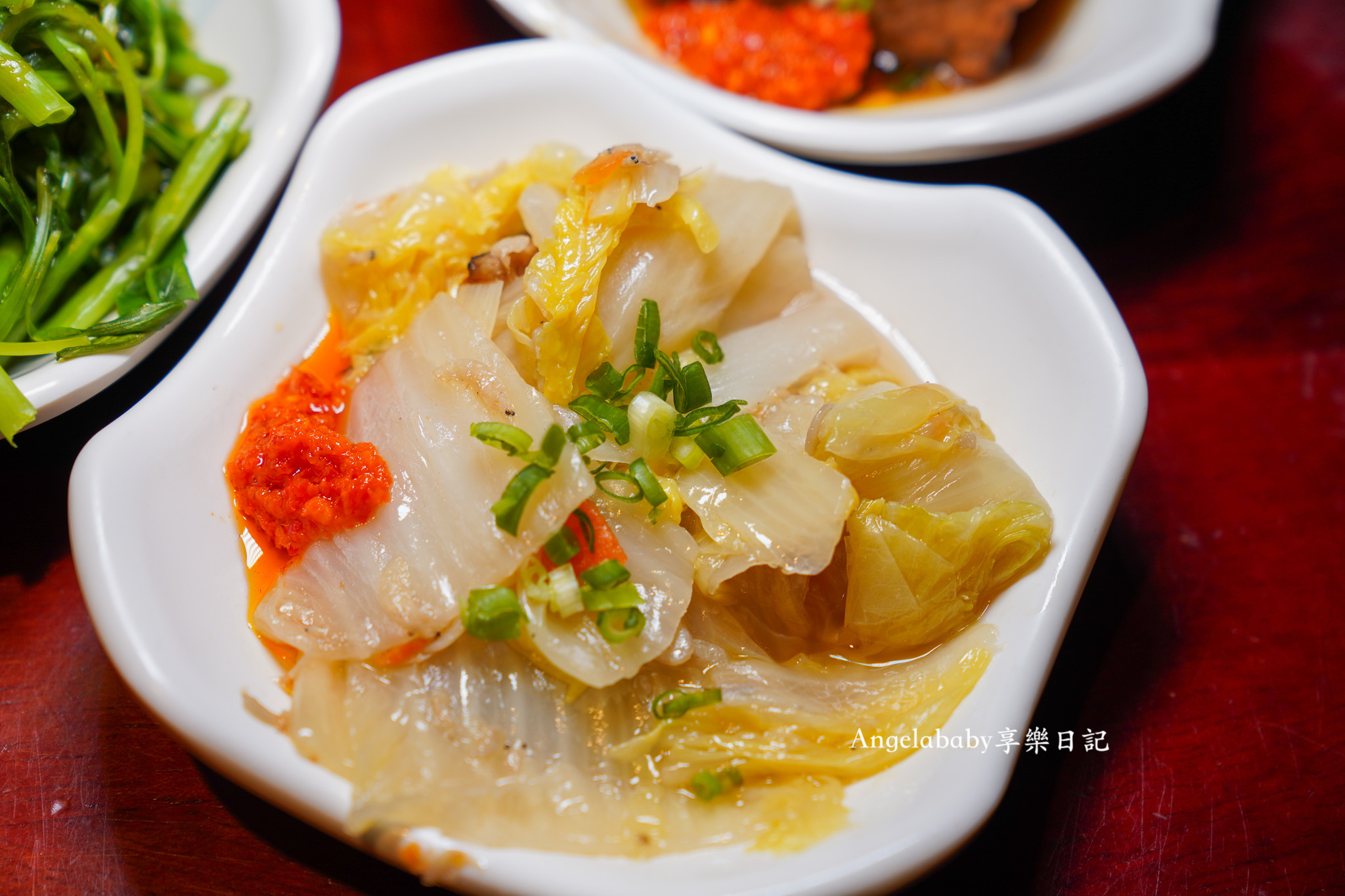 台北車站、華陰街美食『大稻埕魯肉飯』菜單、銷魂半熟蛋滷肉飯 @梅格(Angelababy)享樂日記