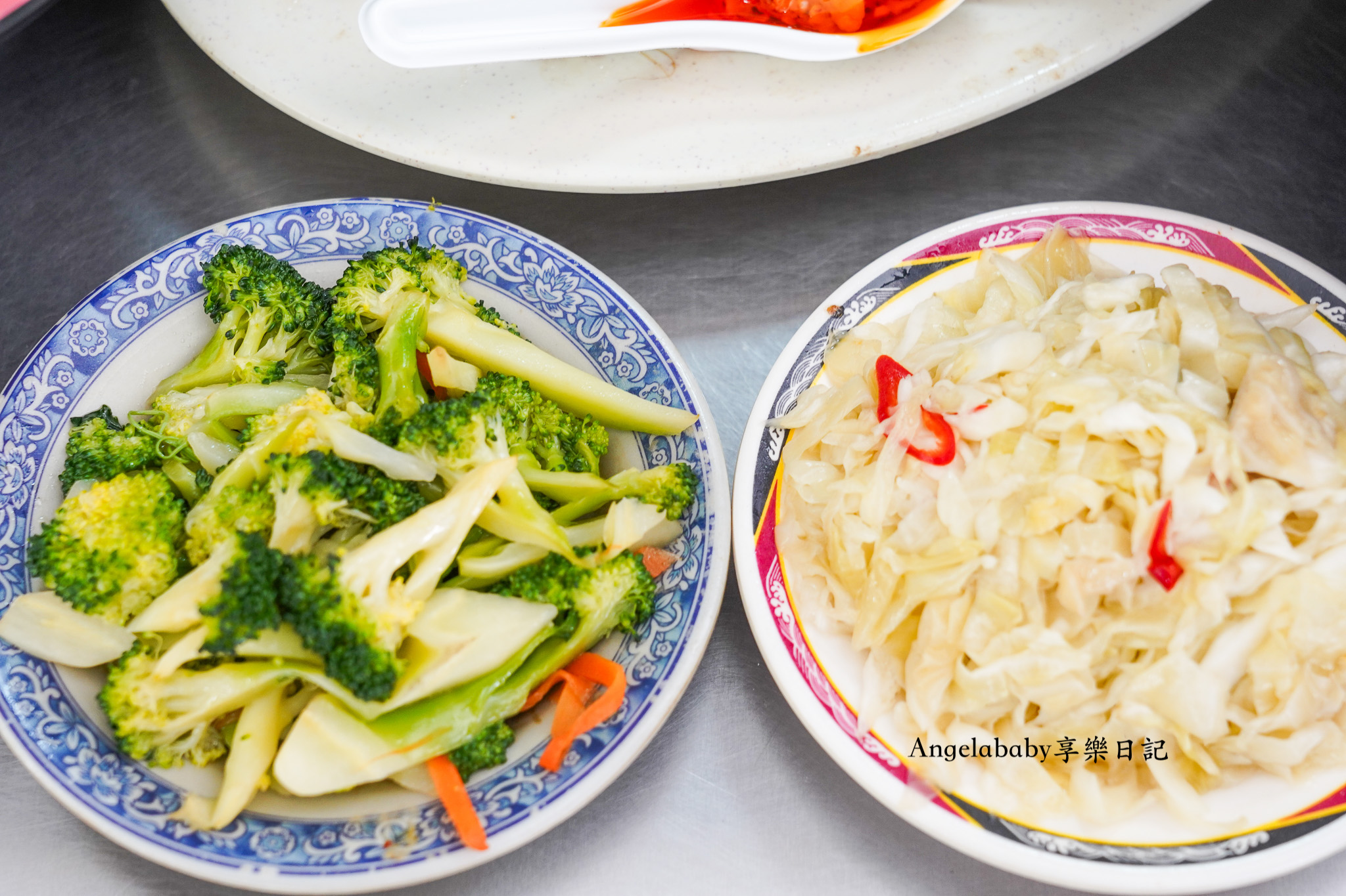 新店美食『58牛肉麵』巨無霸牛小排麵、輕軌安康站美食推薦 @梅格(Angelababy)享樂日記