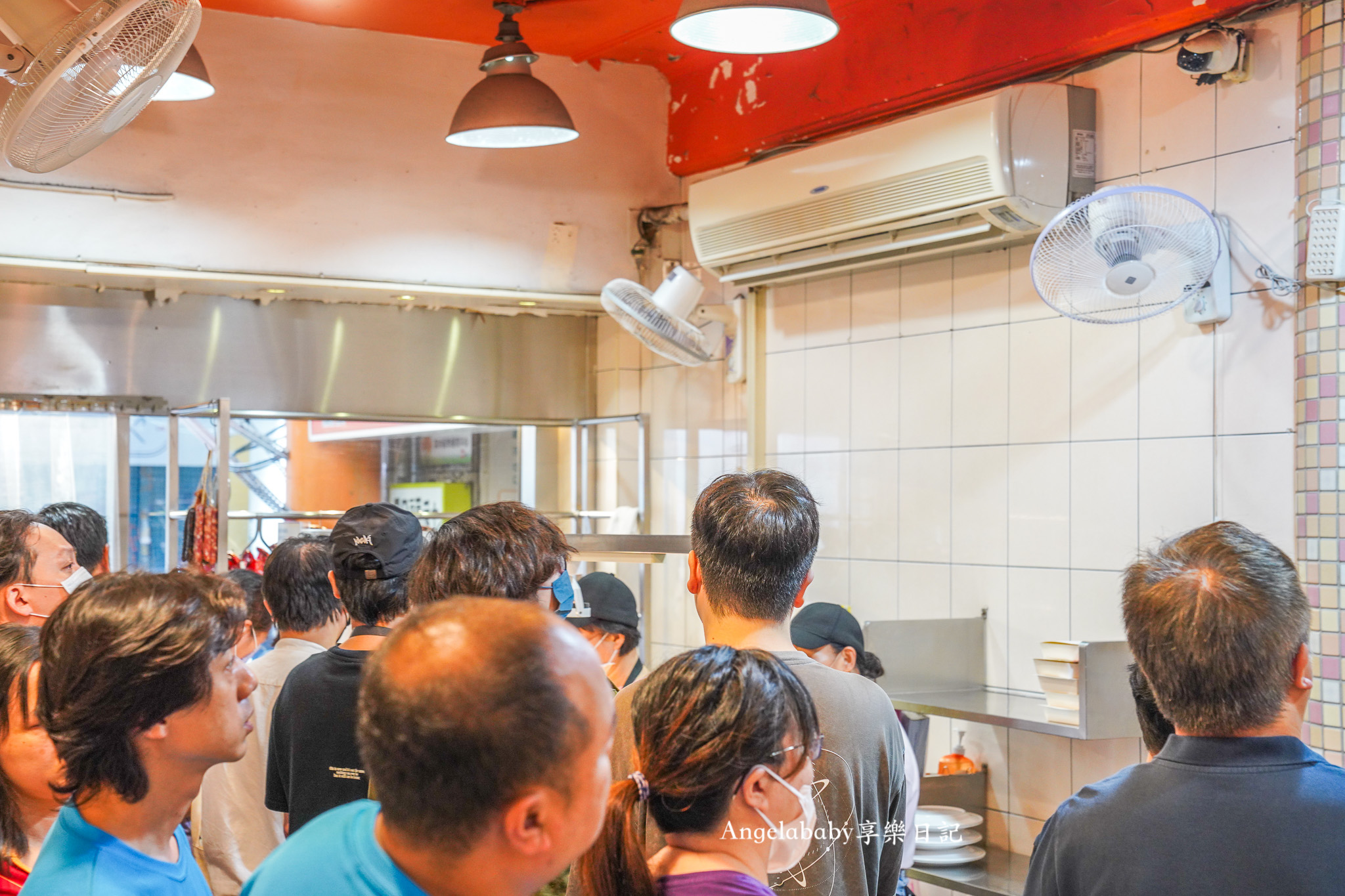 台北車站排隊美食『好味港式快餐』好味燒臘店、好吃脆皮燒肉 @梅格(Angelababy)享樂日記